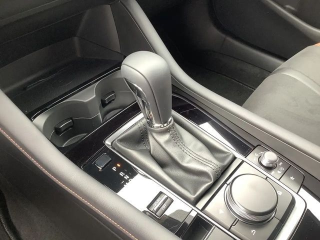 Mazda 3 2.5L SkyActiv e-Skyactiv