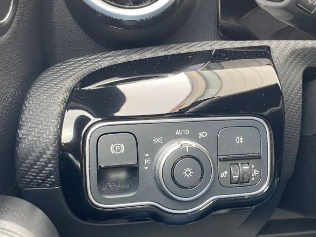 Mercedes-Benz A 200 Business Line