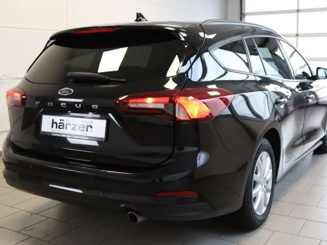 Ford Focus Cool & Connect