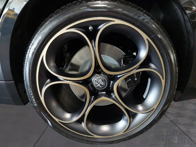 Alfa Romeo Giulia AWD