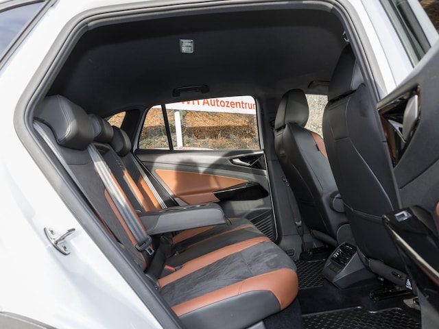 Volkswagen ID.4 Business Performance Pro