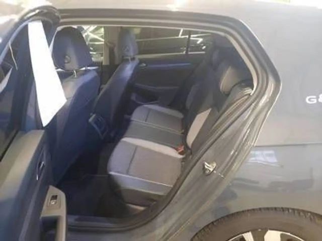 Volkswagen Golf 1.5 eTSI DSG Life