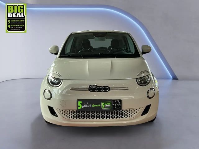 Fiat 500e 500 e Base  KlimaA* Navi* Touchscreen* Bluetooth