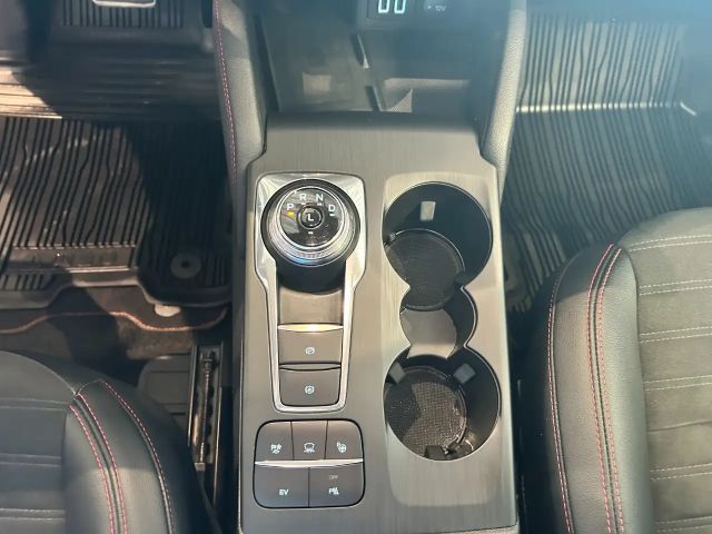 Ford Kuga Plug in Hybrid ST Line X