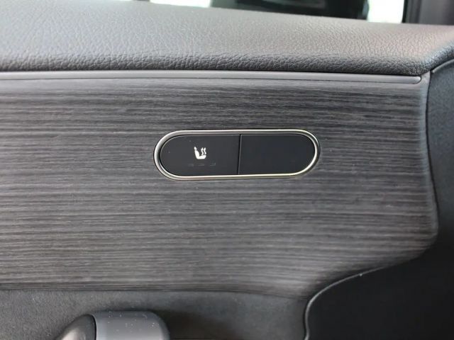 Mercedes-Benz A 200 AMG Line