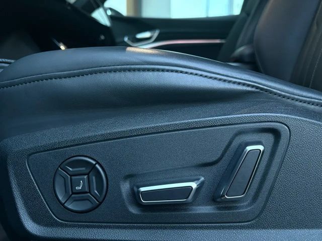 Audi Q8 e-tron 55 Quattro