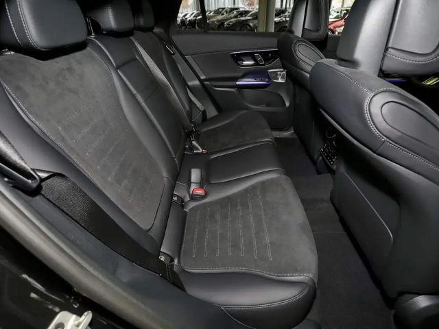 Mercedes-Benz GLC 300 4MATIC AMG Line Coupé