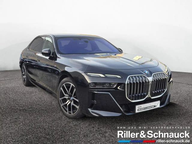 BMW 740 740d M-Sport Sedan xDrive