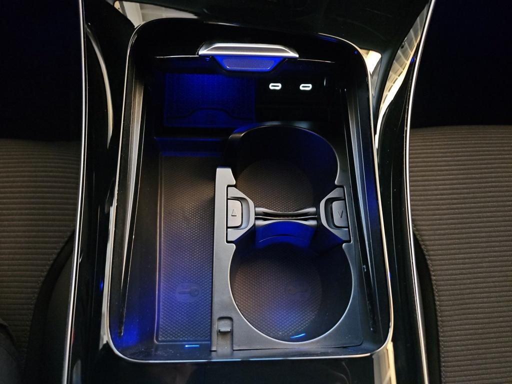 Mercedes-Benz C 200 AVANTGARDE Sedan