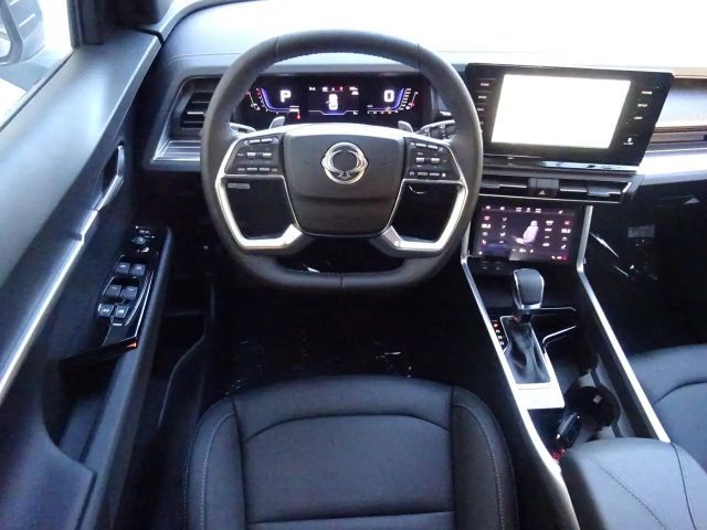 SsangYong Torres 2WD Quartz