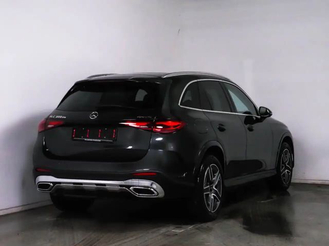 Mercedes-Benz GLC 300 4MATIC AMG Line