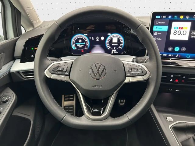 Volkswagen Golf 1.5 TSI Variant