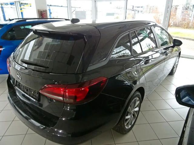 Opel Astra Edition Sports Tourer