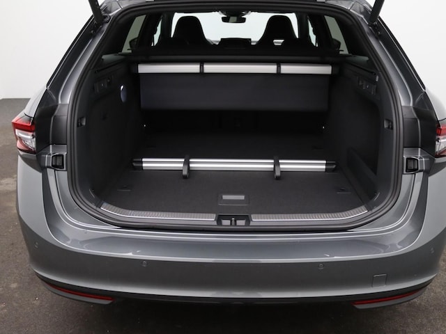 Skoda Superb 2.0 TDI Combi Sportline