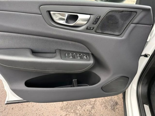 Volvo XC60 AWD Dark T8 Ultimate