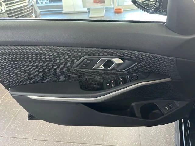 BMW 320 320d Touring xDrive