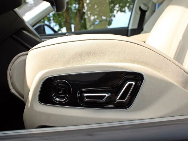 Audi A8 Quattro S-Line