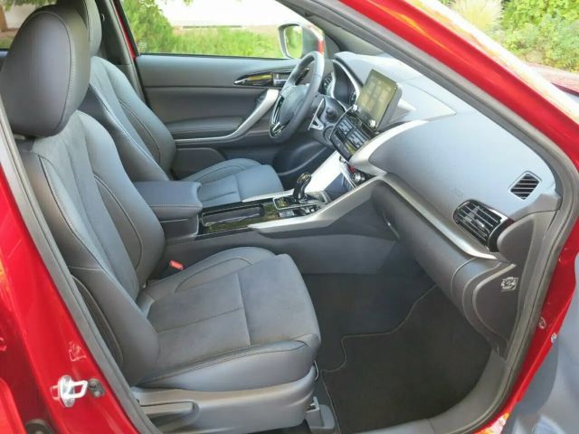 Mitsubishi Eclipse Cross Plus,