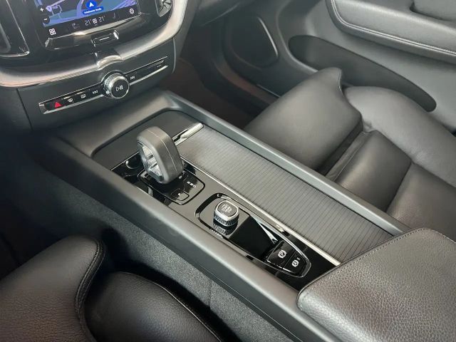 Volvo XC60 AWD Geartronic Momentum