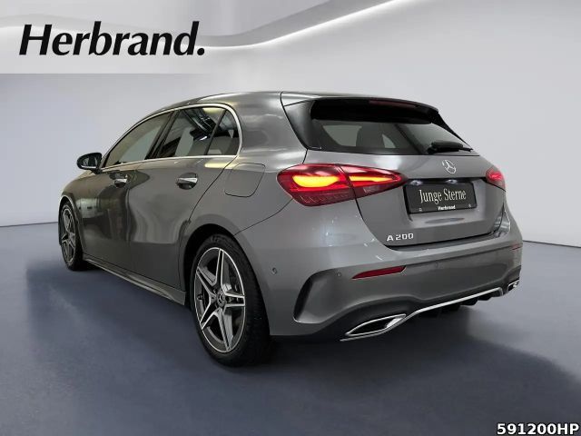 Mercedes-Benz A 200 AMG Line