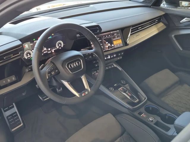 Audi A3 45 TFSI Hybride S-Line Sedan