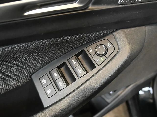 BMW 225 Active Tourer Sedan xDrive