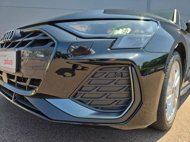 Audi A3 35 TFSI S-Line Sedan Sportback