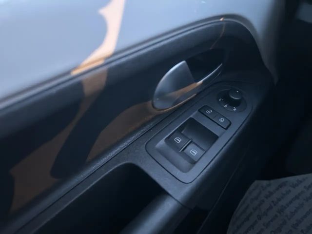 Volkswagen up! ''X-tra'' (Kamera/Navi-Vorb./Sitzheizung/Einparkhi