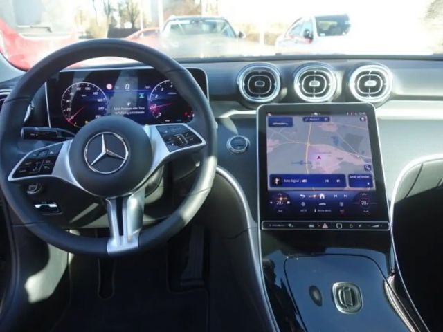 Mercedes-Benz C 180 AVANTGARDE Sedan