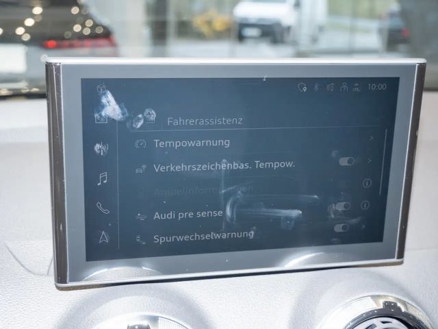 Audi Q2 35 TFSI S-Line