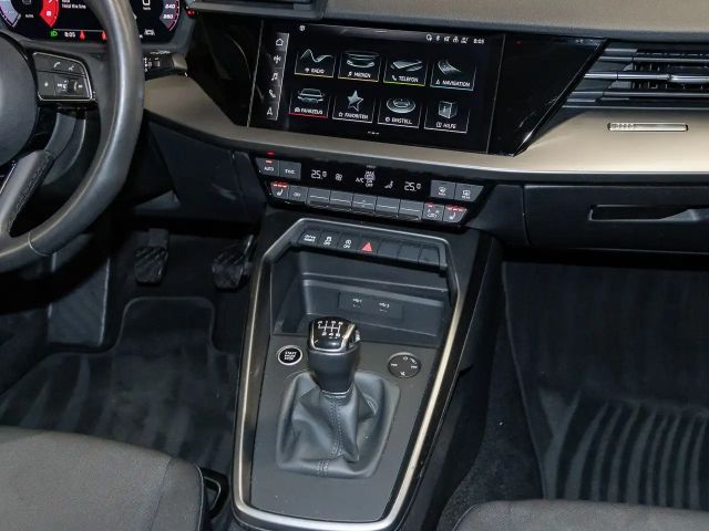 Audi A3 30 TFSI Sedan