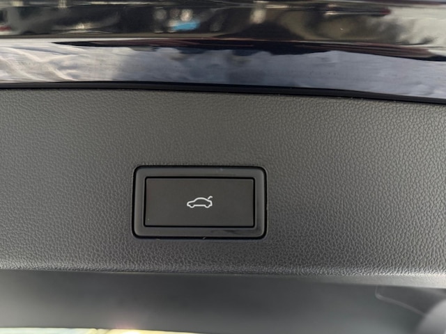 Volkswagen Golf 1.5 eTSI DSG Variant