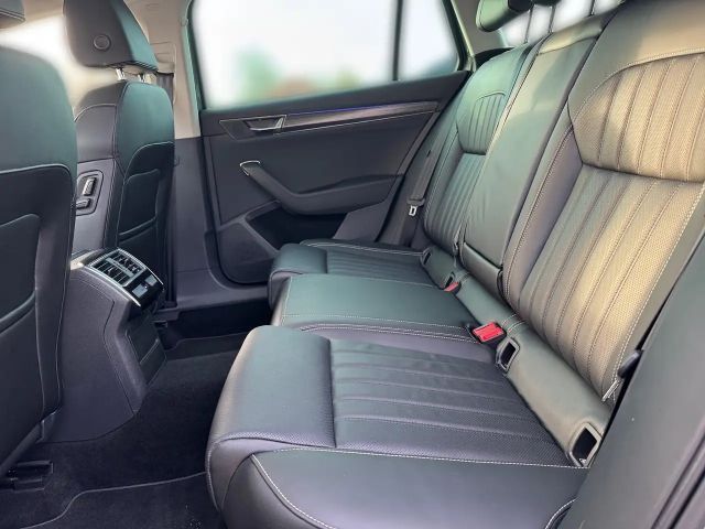 Skoda Superb 2.0 TDI Combi