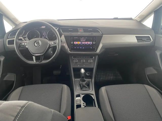 Volkswagen Touran DSG