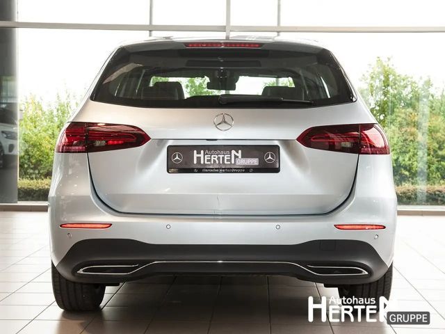 Mercedes-Benz B 200 Progressive Sedan