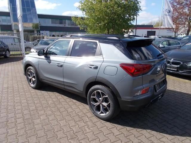 SsangYong Korando Blackline 1.5T LED, Navi, Keyless, Aku 18"