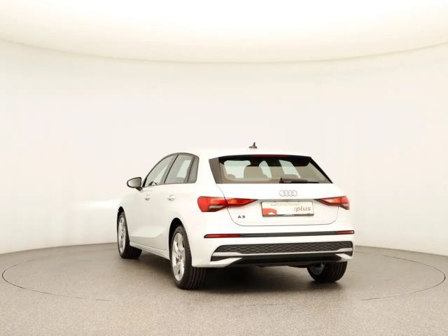 Audi A3 30 TDI Sedan