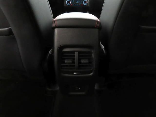Ford Kuga ST Line X
