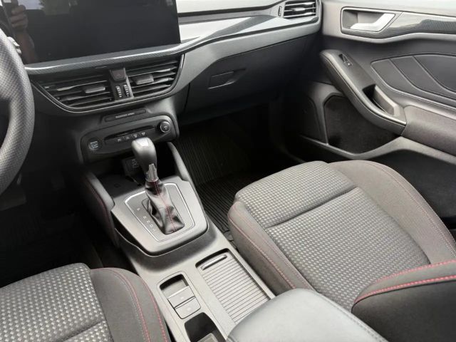 Ford Focus EcoBoost ST Line