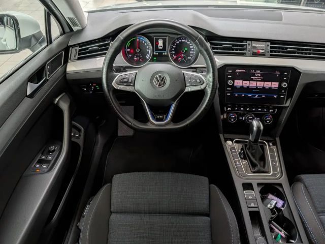 Volkswagen Passat DSG GTE Variant