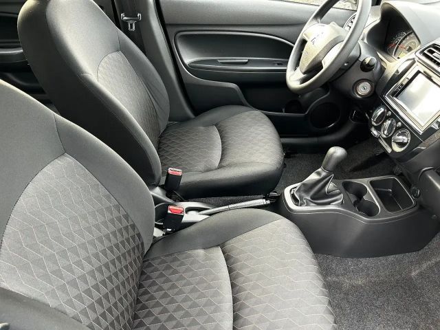 Mitsubishi Space Star Star