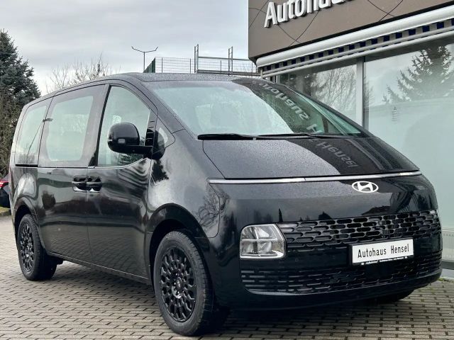 Hyundai Staria Trend