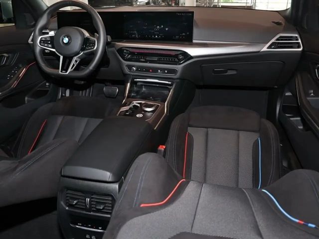 BMW 320 320d M-Sport Sedan