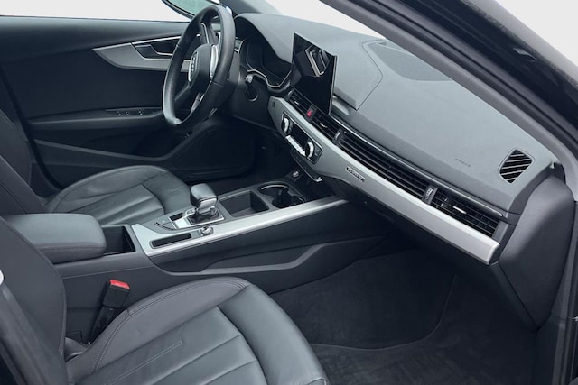 Audi A4 40 TFSI Avant Quattro S-Tronic