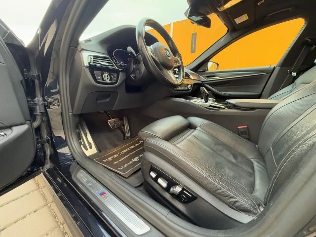 BMW 545 545e M-Sport Sedan xDrive