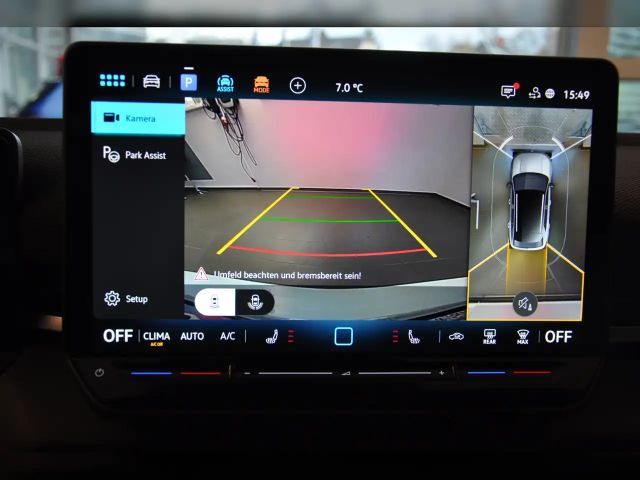 Volkswagen T-Roc 1.5 eTSI IQ.Drive R-Line