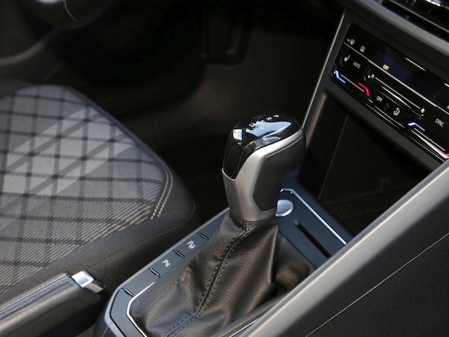 Volkswagen Polo 1.0 TSI DSG R-Line