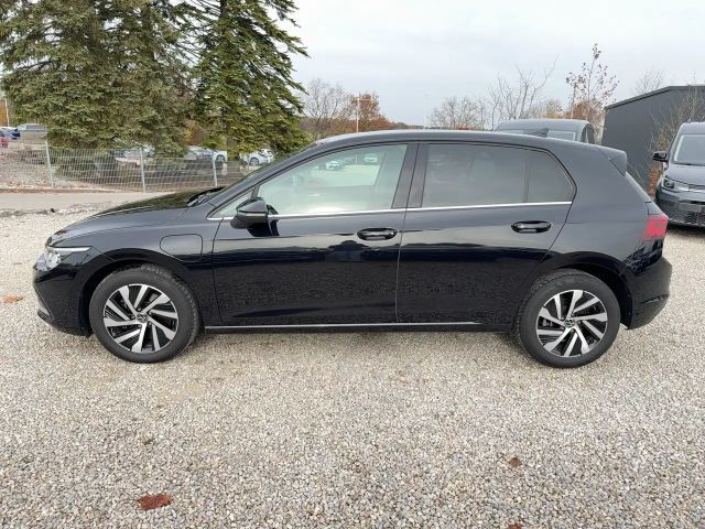 Volkswagen Golf GTE Style eHybrid