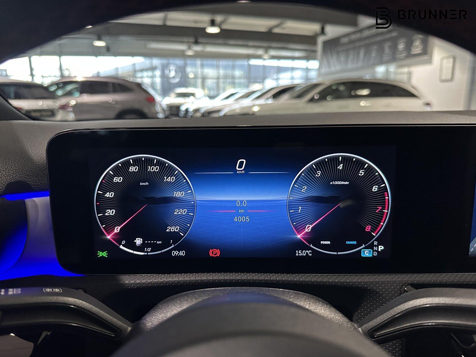 Mercedes-Benz A 250 4MATIC AMG Line