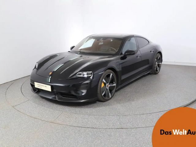 Porsche Taycan S Turbo